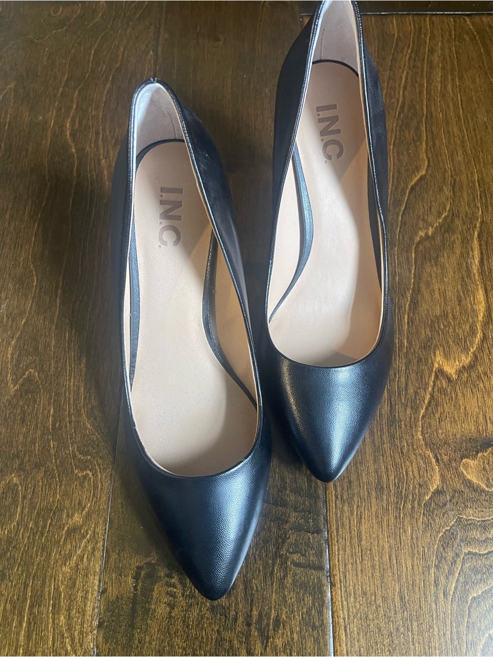 INC International Concepts Black Pointed-Toe Women's Pumps Size 8
